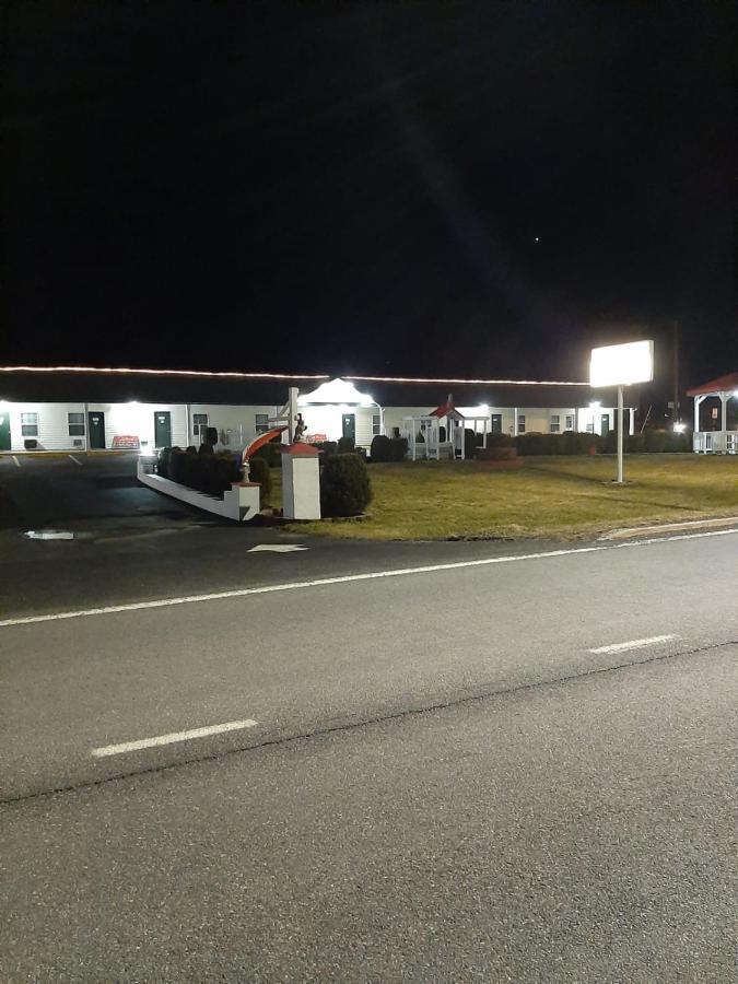 Clarysville Motel Frostburg Eksteriør billede